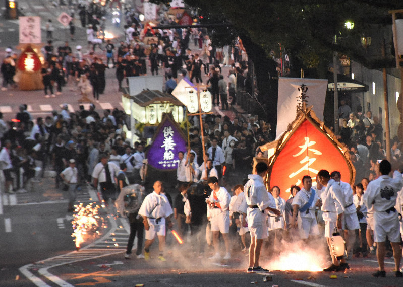 画像：精霊流し